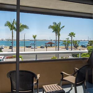 Bay View Two Queens